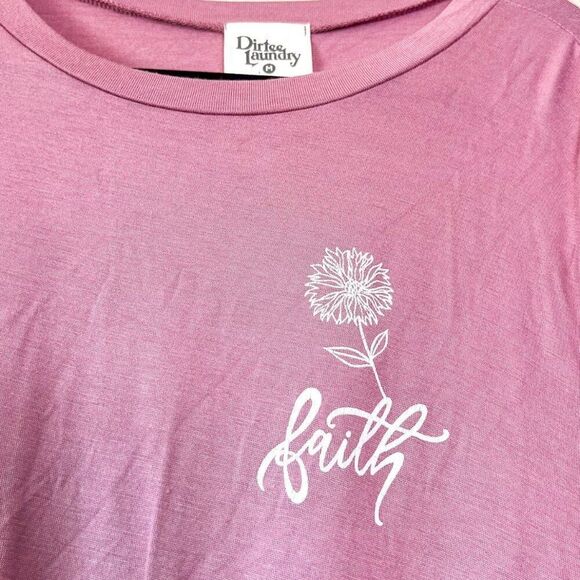 NWT! Dirtee Laundry Faith Graphic Tie Front Tee Size Medium - Picture 2 of 4